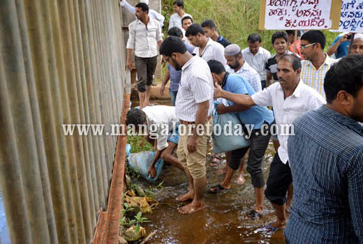 MRPL Protest 1